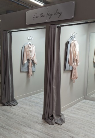 wed2b Camberley Bridesmaids fitting room