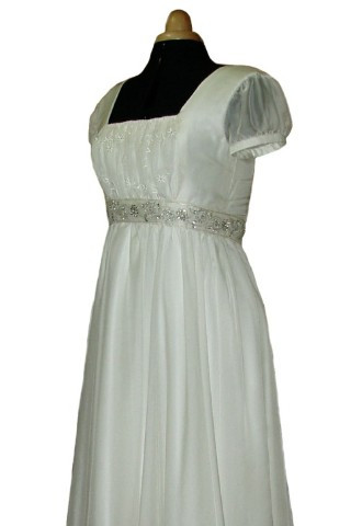 Short silk wedding dress made of silk chiffon lined with silk satin and habotai