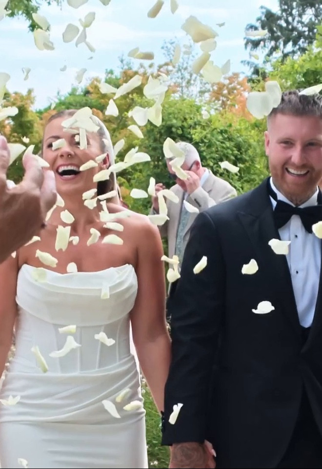 TJL-08-confetti-couple-laughing (1)