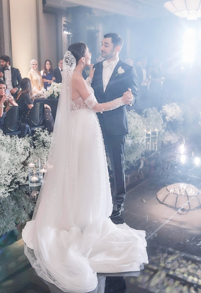 Bride and Groom first dance at The Rosewood Weddings by Stuart Wood