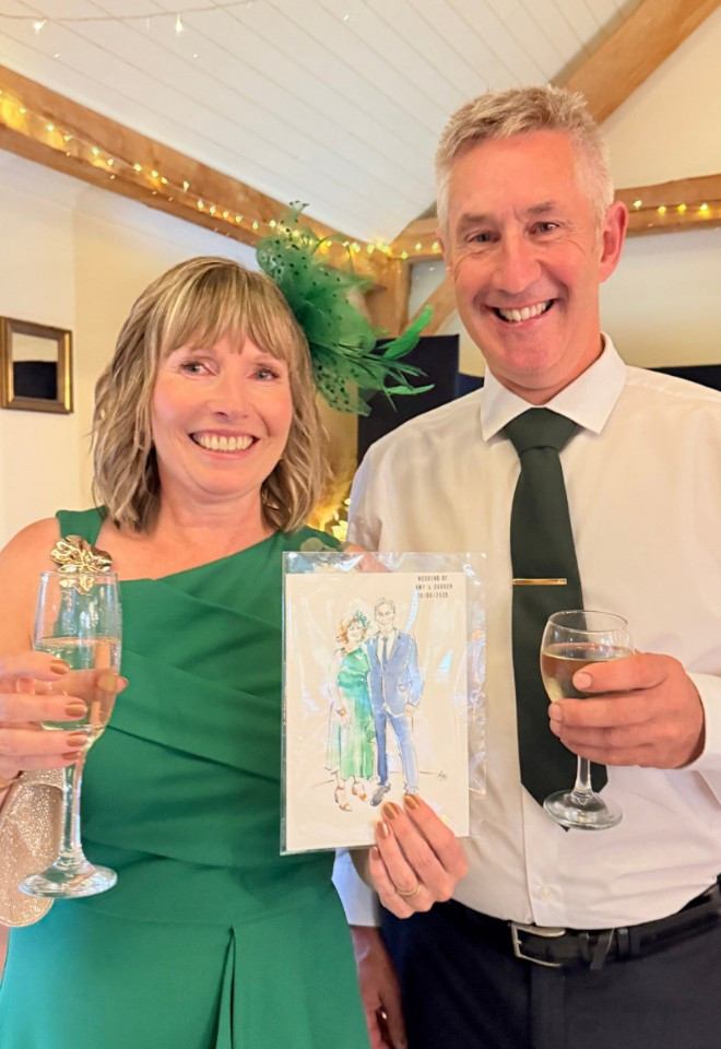 GUESTS RECEIVED THE KEEPSAKE ON THE WEDDING DAY