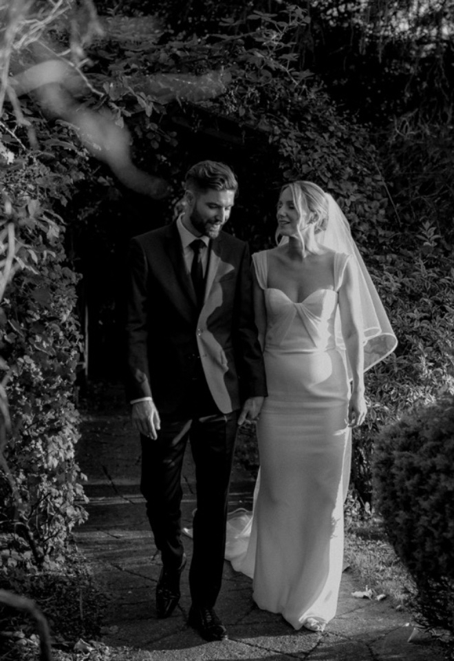 Wedding couple Gardens 