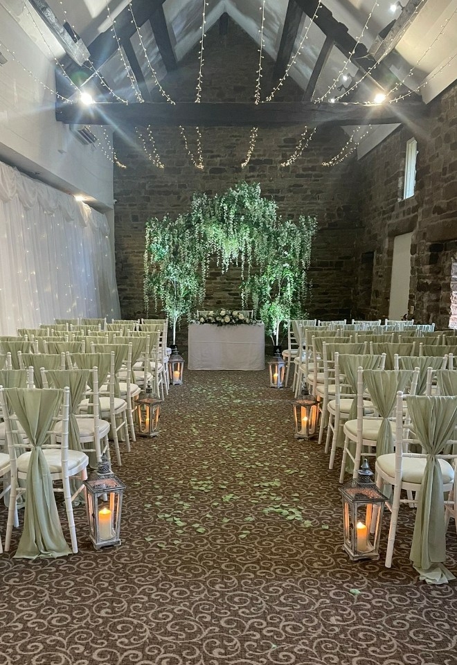 Ceremony with Chivari Chairs