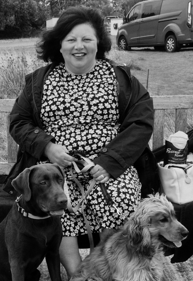 Country make up, Christine Saunders Mary Kay Independent Beauty Consultant, walk dog make up, country chic outdoor make up natural make up country glam  great skin care for outdoors  