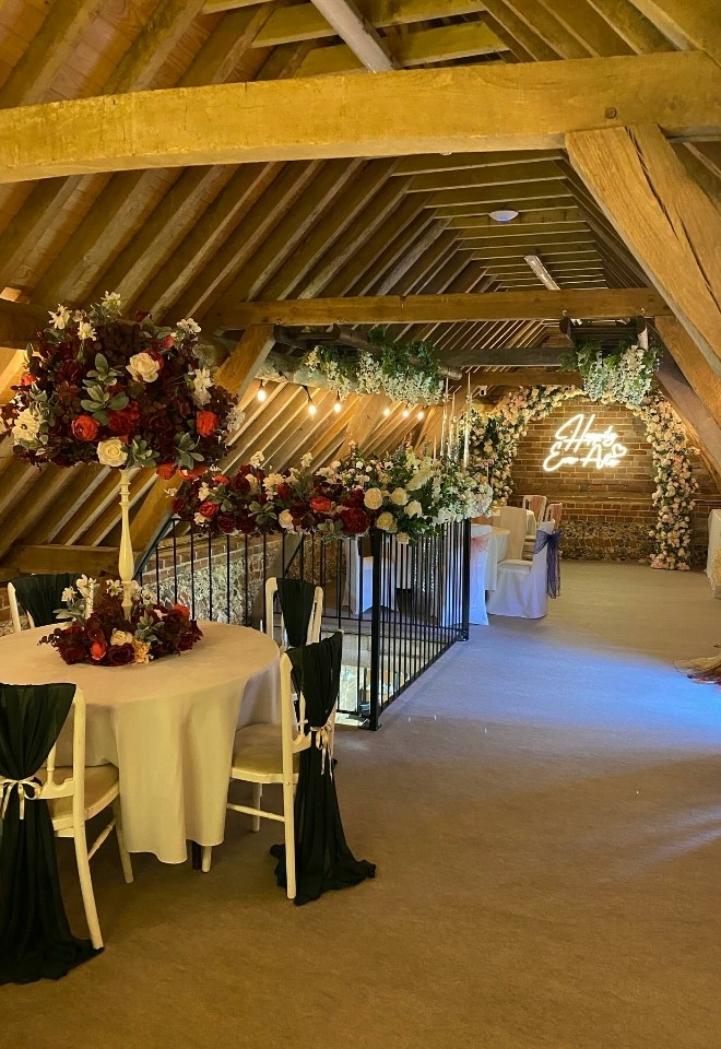 chair sashes, table centerpieces, floral decorations, flower arch, venue decor hire buckinghamshire