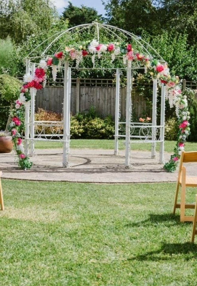 Colourful outdoor wedding ceremonies