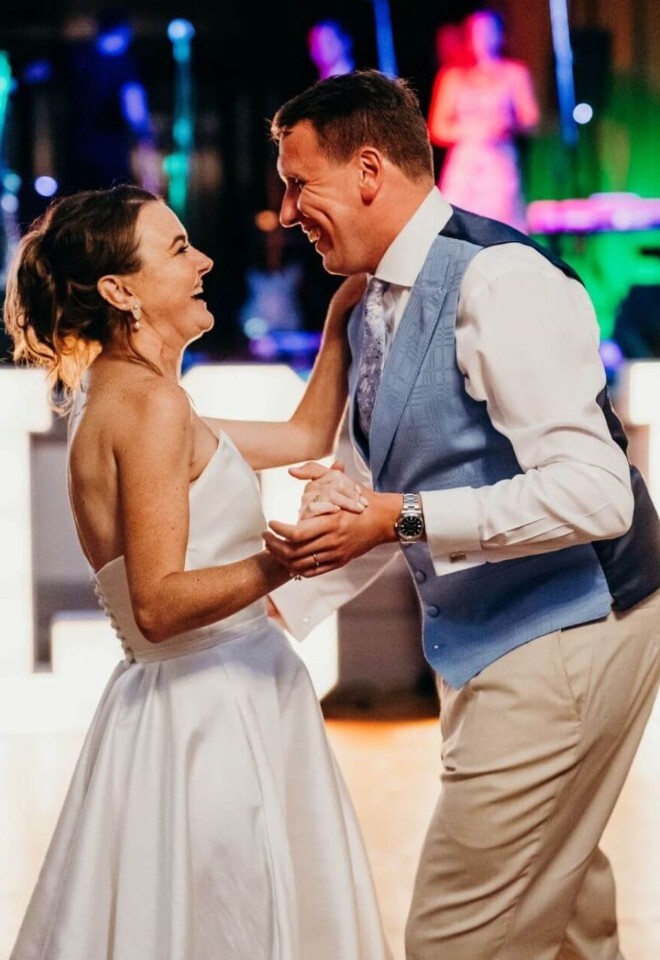 first dance bride & groom taught by wedding day dance uk