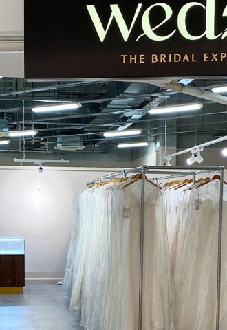 wed2b Norwich shop front