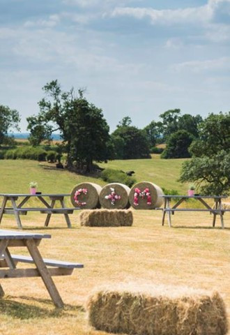 County Weddings at Home Farm in Northants