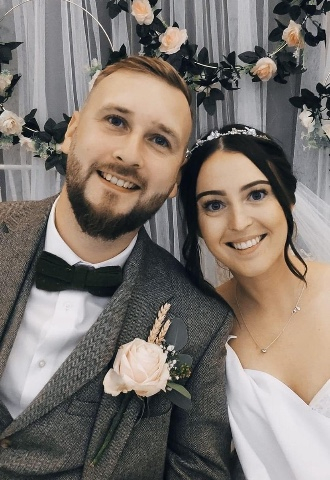H & T Wedding Celebrant & Full Wedding Planner