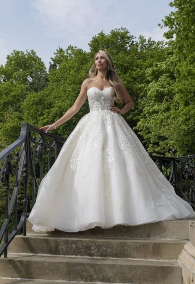 Charmaine by Paul Zeni