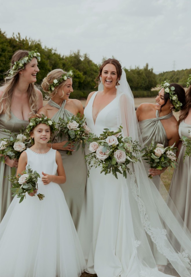 The Daisy Chain, Florists in Buckinghamshire, Sage green wedding flowers