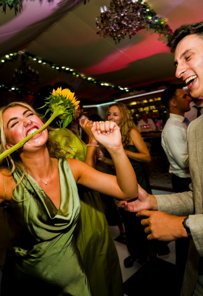 Party wedding photographer