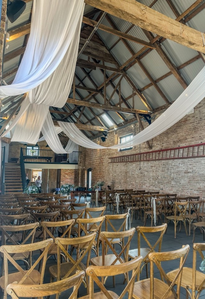 Wedding reception ceiling draiping