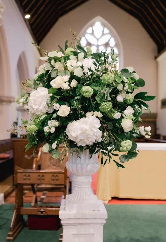 Large Pedestal in classic greens and whites 