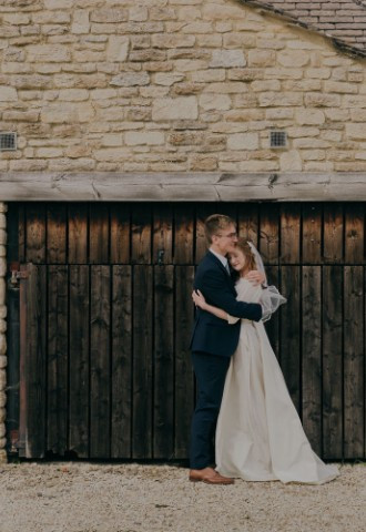 Cotswold wedding day at Jenners Barn