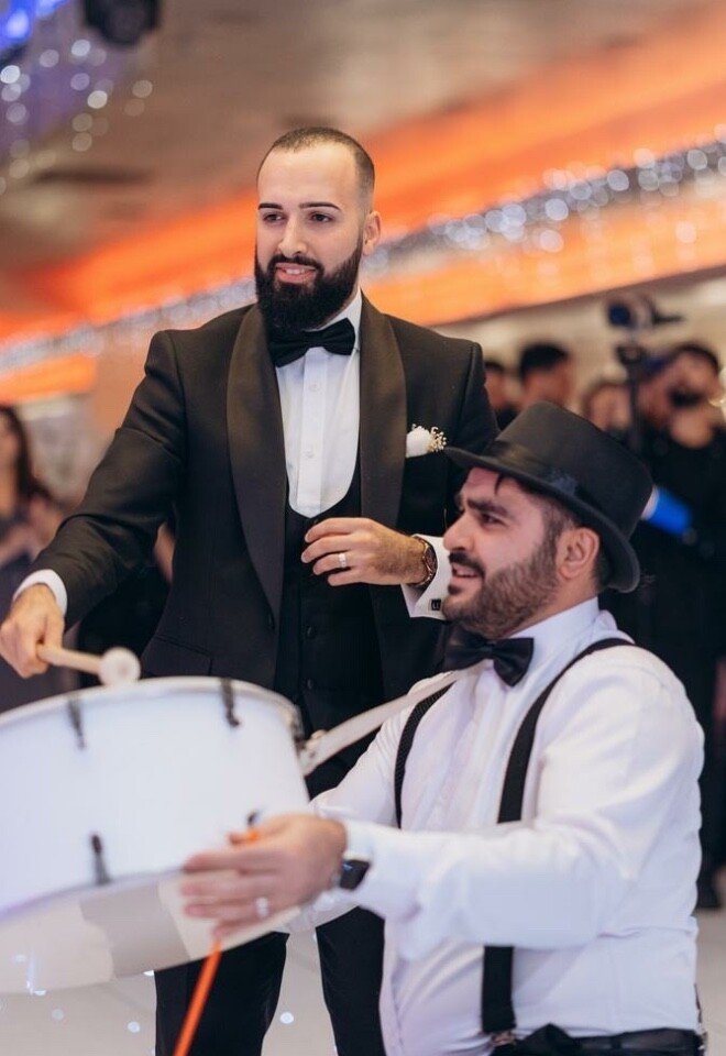 Groom Drumming 