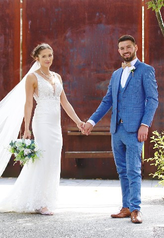 Coventry Cathedral wedding  photo by SMD Wedding Photography