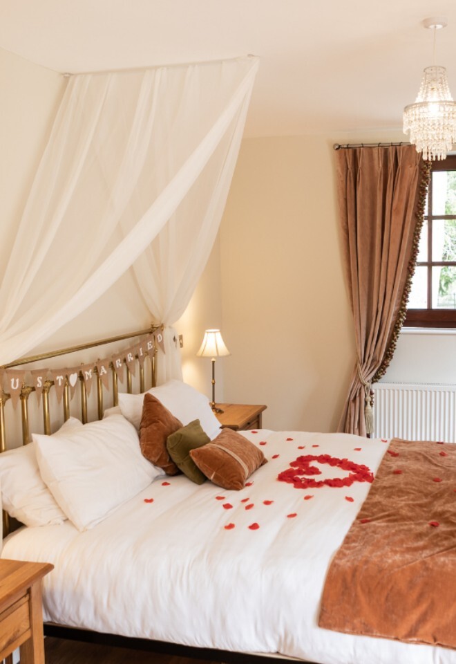 honeymoon-suite-plum-park