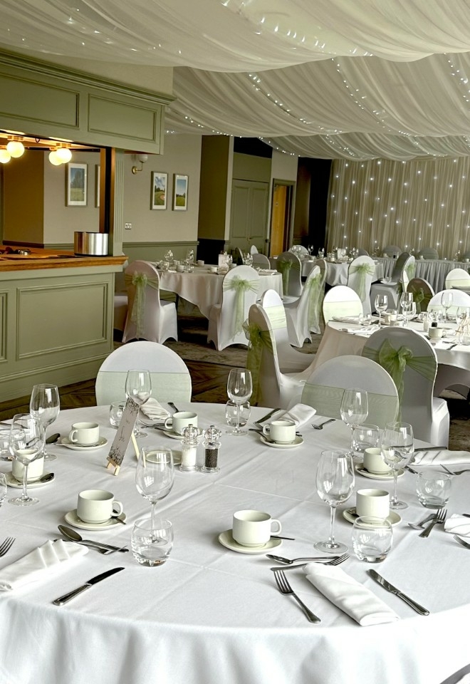 Banbury Suite with Drapes and Backdrop