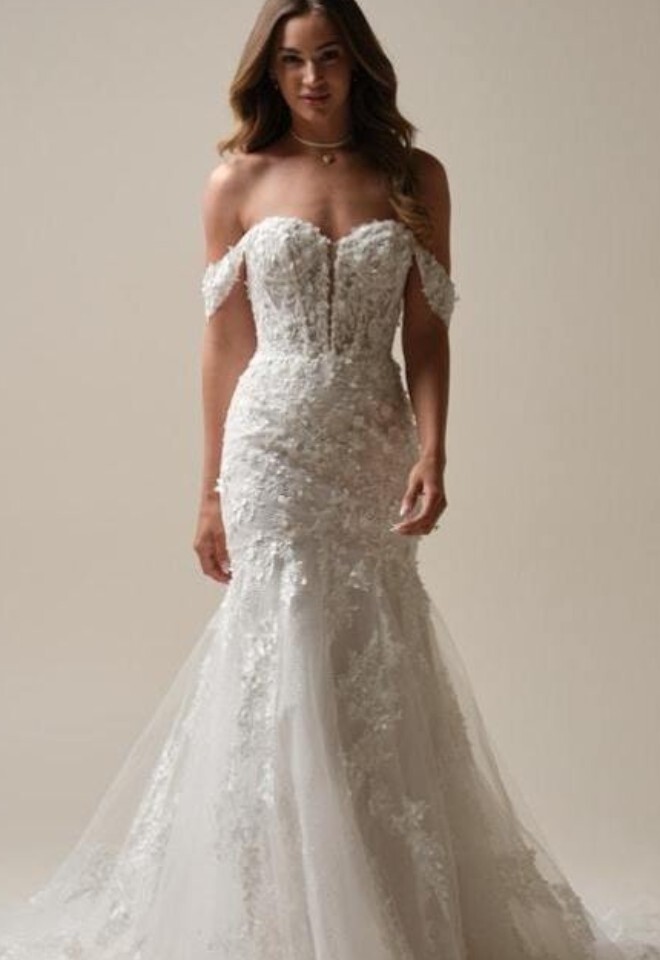 Roberta by Maggie Sottero