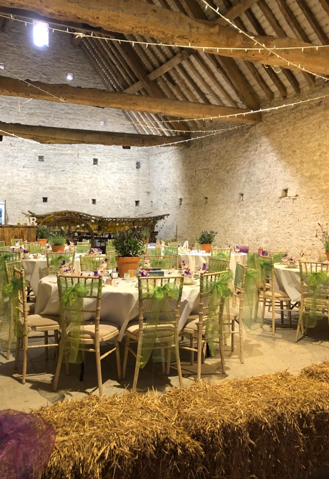 Green tie backs and shrub centre-pieces