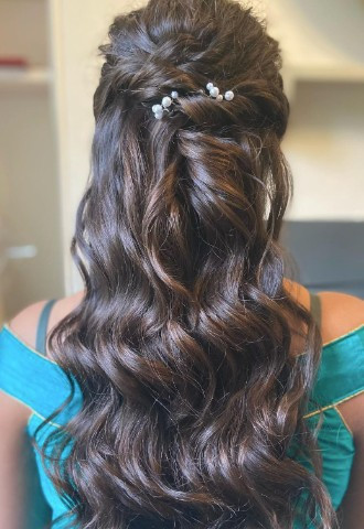 Wedding hair half up half down curled