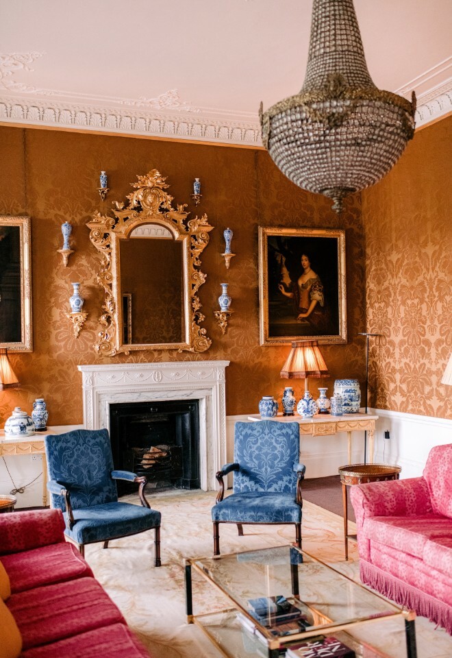 Bow Room