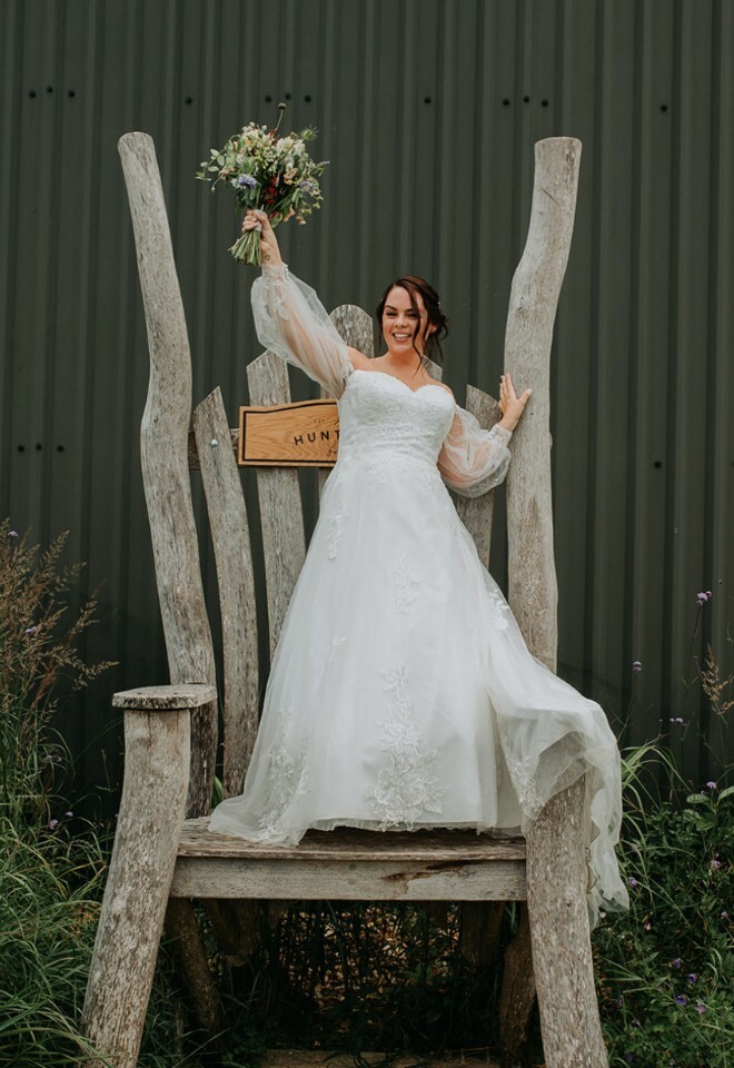 Giant Chair Farm wedding at Huntsmill Farm