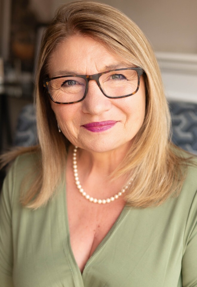 Sheila Celebrant