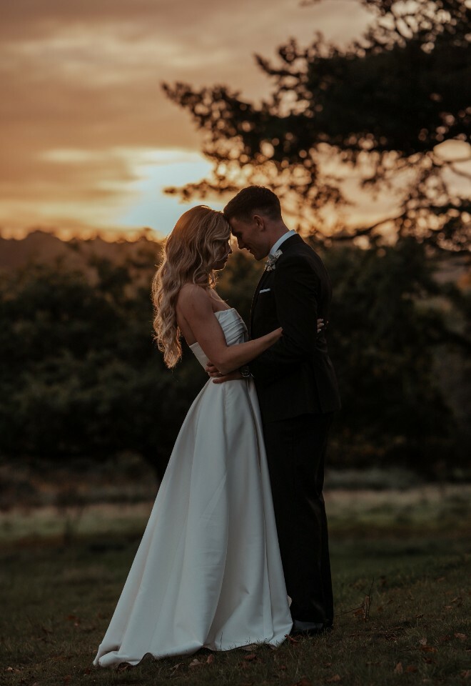 Sunset couple picture