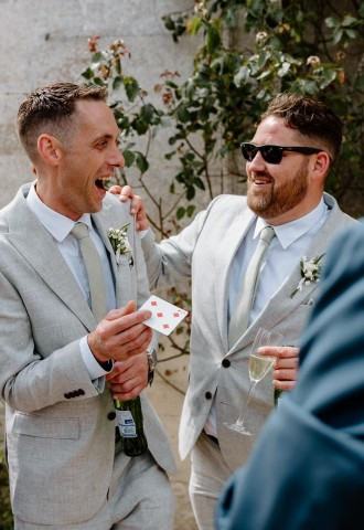 Wedding guests being entertained by Richard Parsons, Gloucestershire Wedding Magician