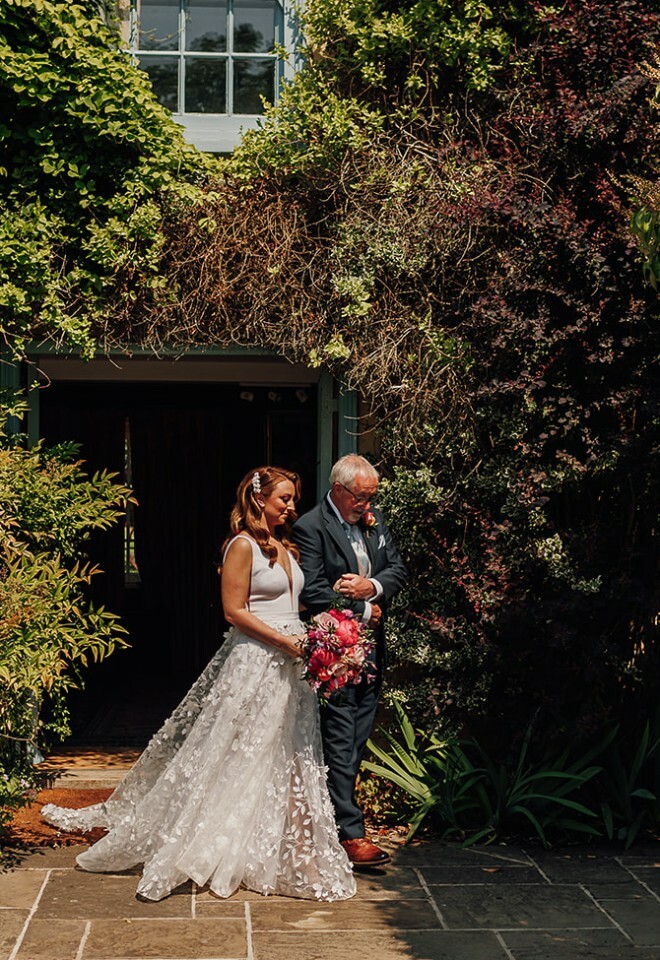 South Farm Barn & Outisde wedding venue in Cambridgeshire & Hertfordshire