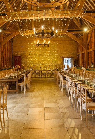 Straight table set up