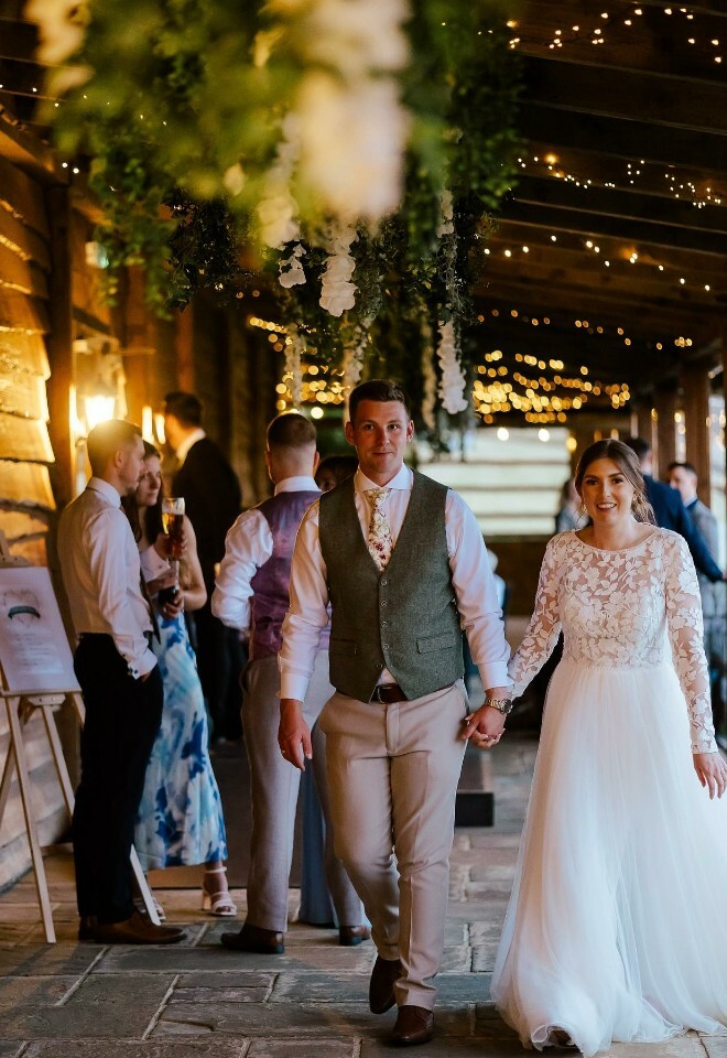 Barn wedding at Skylark, Daventry