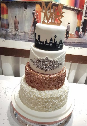 4 Tier wedding cake, ruffles Mr & Mrs 