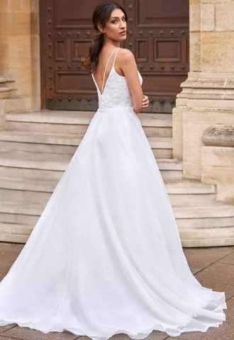 wed2b Designer Bridal Outlet in Derby