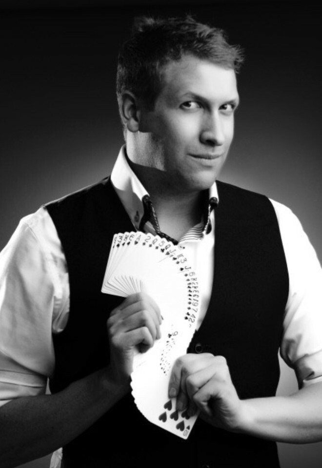 ARC Magic - Alex Robertson Magician