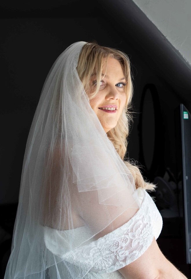 photography-wedding-bride-seldonbarns