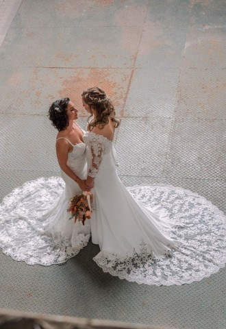 wed2b Designer Bridal Outlet in Hull