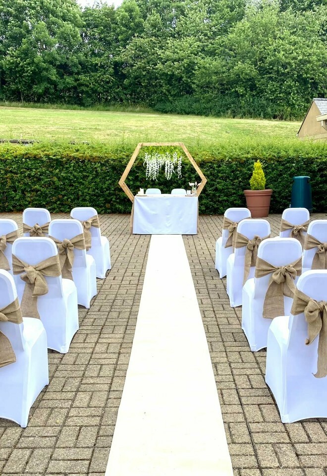 Marry outdoors in Brighouse