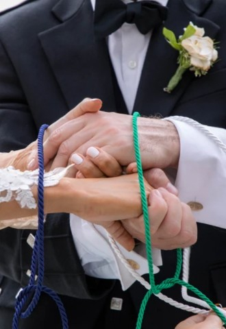 Ceremonies by Sally, leading a celebrant wedding with a hand-fasting ritual