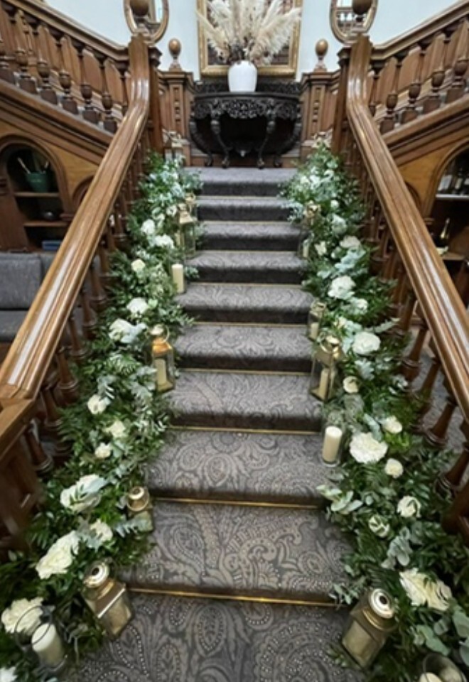 Low level fresh Staircase flowers