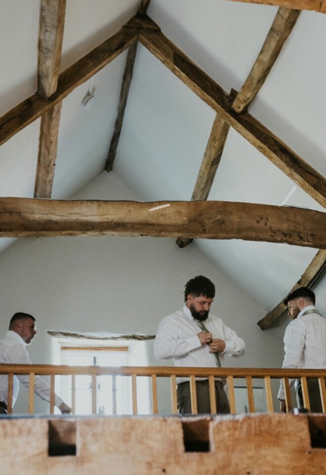 Groomsmen getting ready 