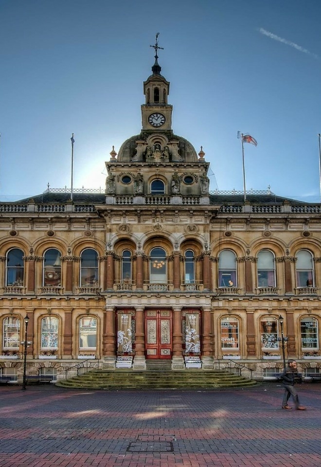 Ipswich Town Hall exterior