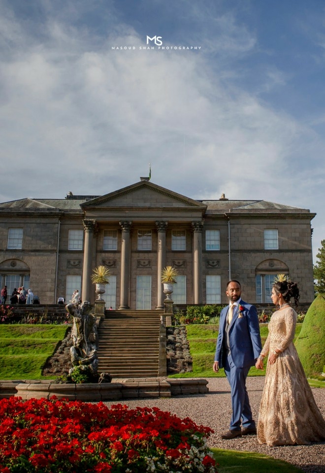 Mansion Bride and Groom Gardens