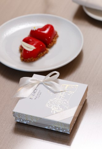 Palace Beach Resort Fujairah chocolates