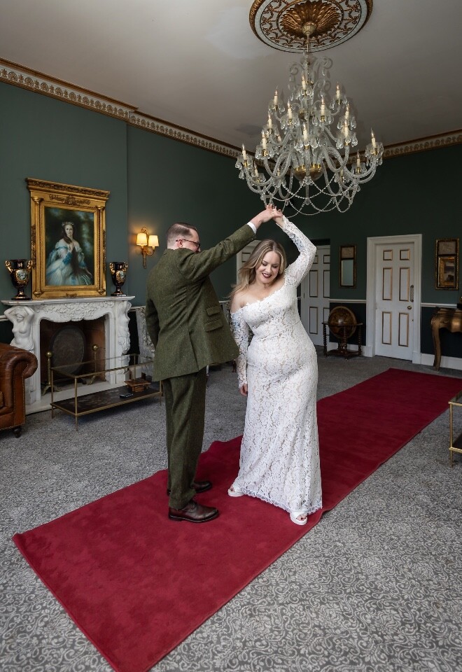 Elopement first Dance 