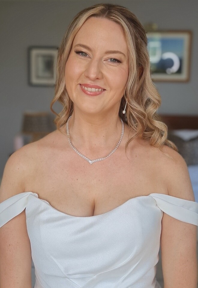 Bridal hair and makeup