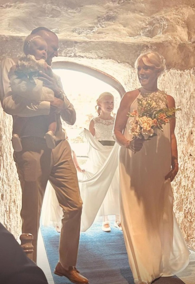 Here comes the bride 